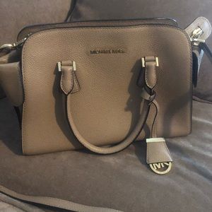 Michael Kors bag authentic